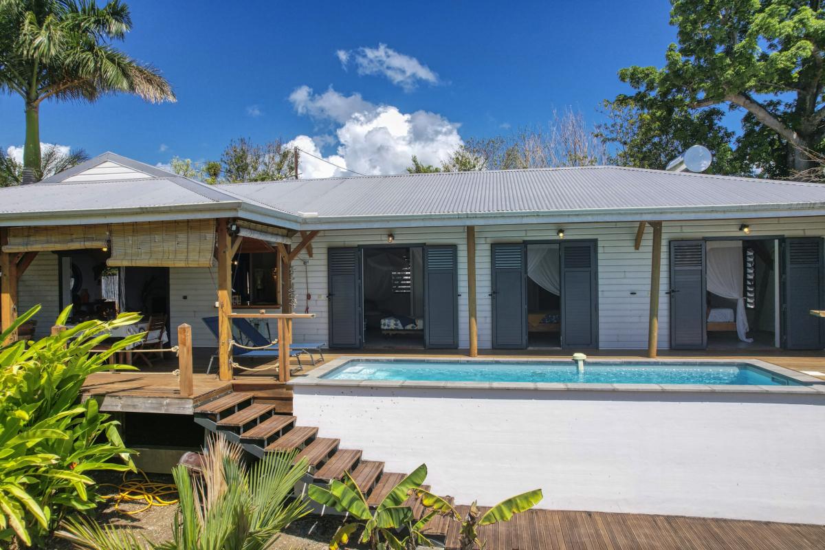21.Location villa piscine vue mer 3 chambres Deshaies Guadeloupe